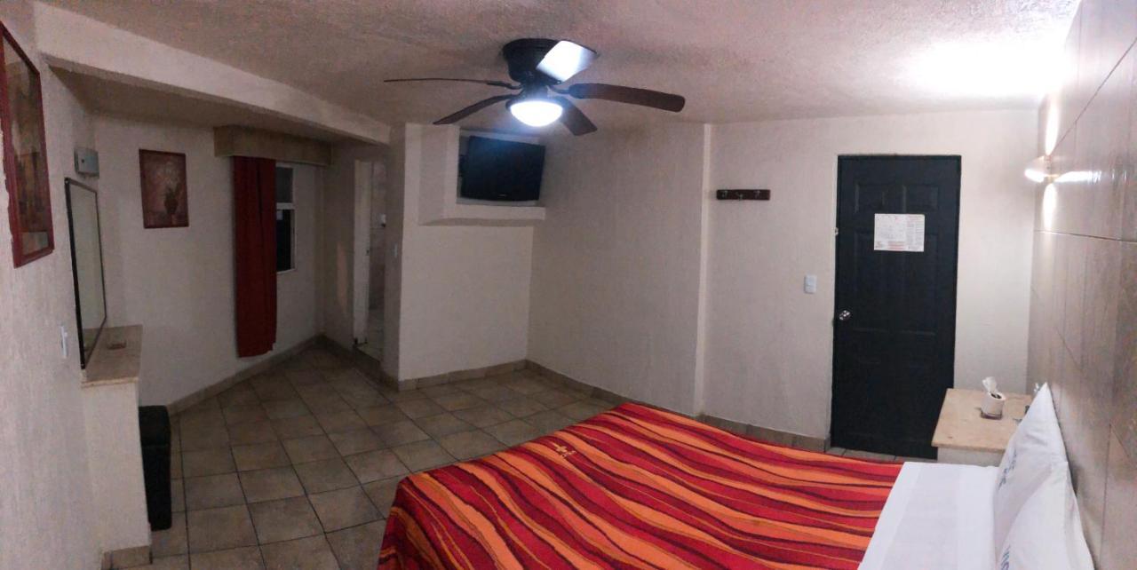 Hotel Vigo Guadalajara Kültér fotó